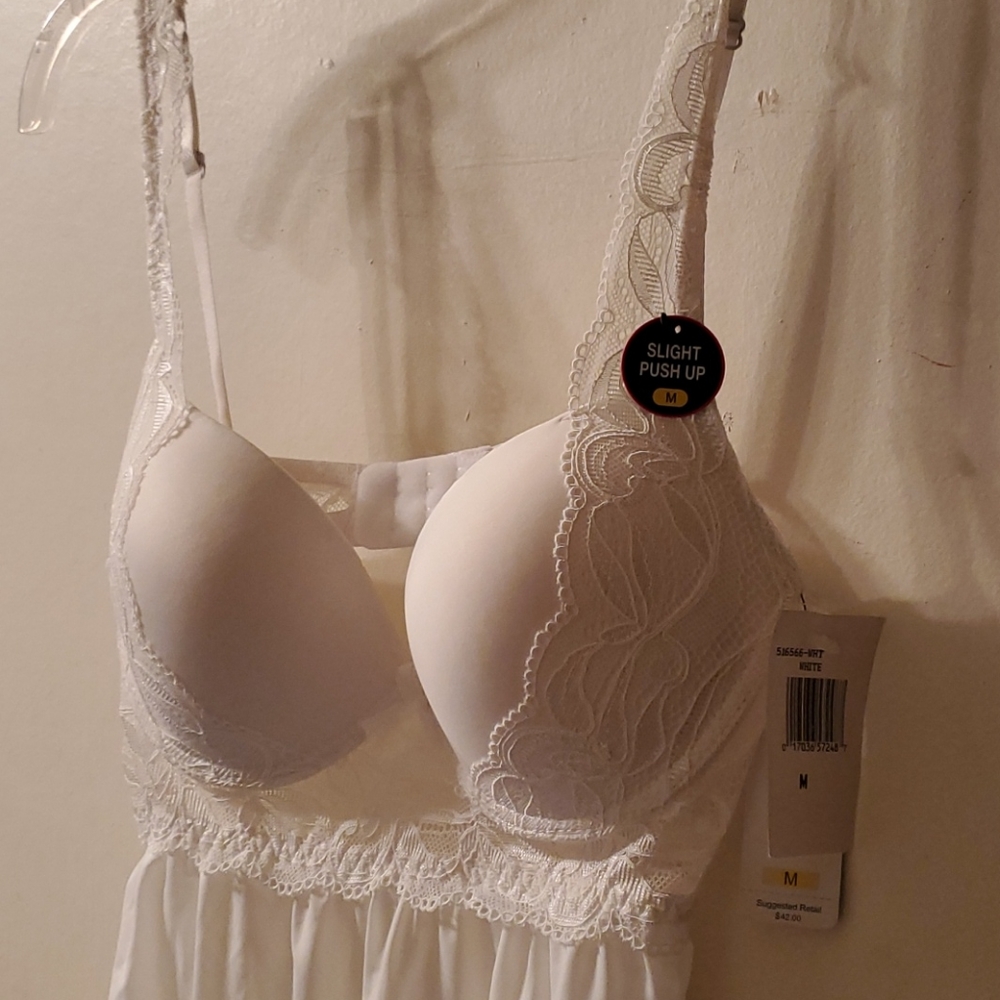 Rene Rofe - Picture 3 of 11